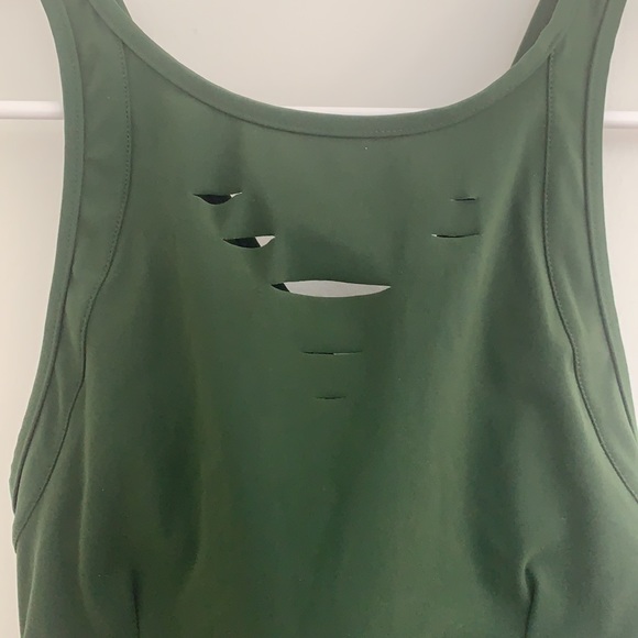 Alo yoga NWT sports bra - Picture 3 of 4